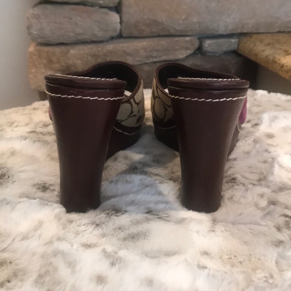 New Coach Wedges - Picture 3 of 4